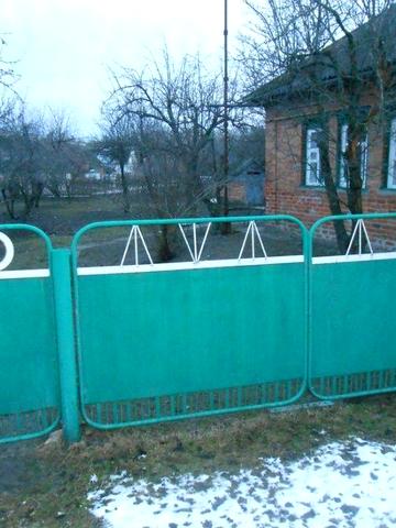 Пів будинку терміново ціна договірна