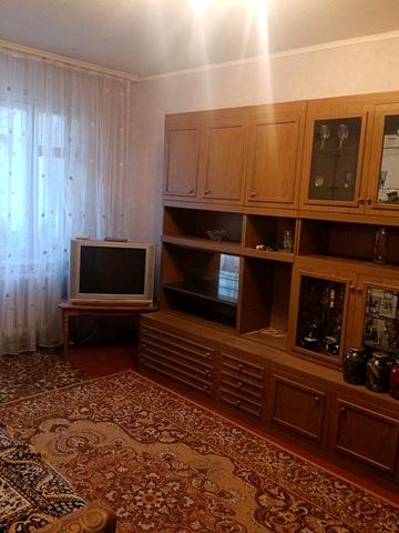 Здається 2х кімнатна квартира, на М.Світальського( 173 кв)
