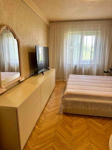 Продаж 2-х к. Березняки, Бучми 1, Лівобережна 10 хв.