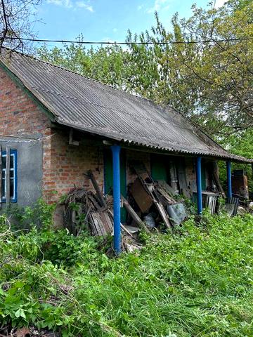 Будинок з земельною ділянкою с. Петрівці