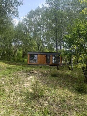 Дачний будинок біля Львова
