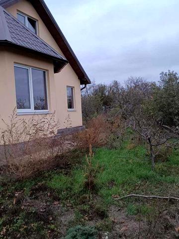 Продам недостроенный дом в селе Приветное Запорожского района.