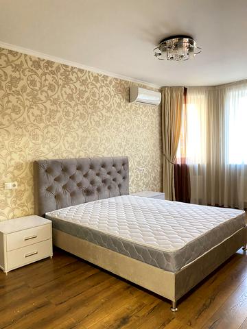 Миру вул., 40