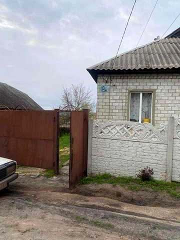 Продається  будинок у гарному стані готовий до проживання.