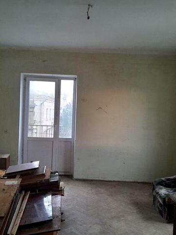 Квартира вул.Галицька 103 кв 2, другий поверх.