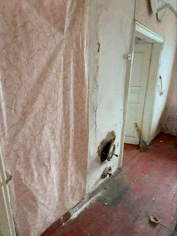 Продаж половини будинку Корнин