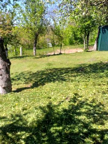 Продам дачу біля ставка.