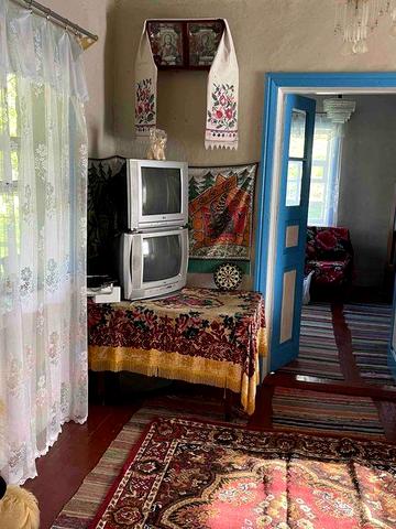 Продам  дачу в селі Виповзки