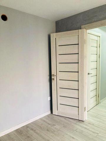 Продам трьох кімнатну у м.Новий Розділ.