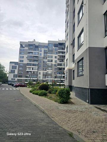 Продаж 1 кім. великогабаритної квартири у ЖК Світлий Хутір з власим парко-місцем ЖК Світлий Хутір