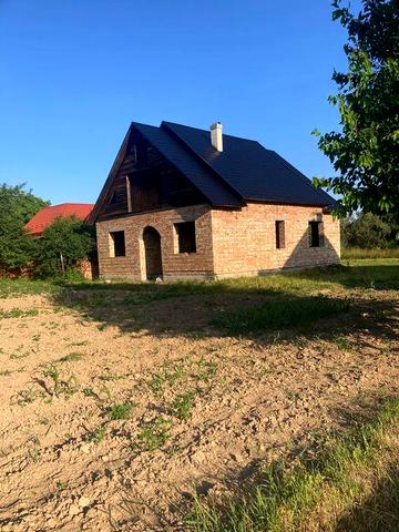 Продається будинок м.Вижниця, 12 соток землі,
