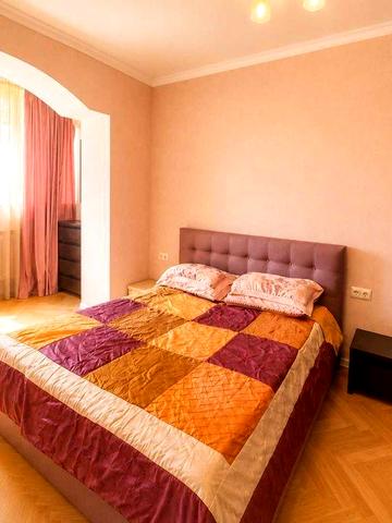 Кадетський Гай 3, оренда просторої 3к квартири, 94 м², 4-й поверх