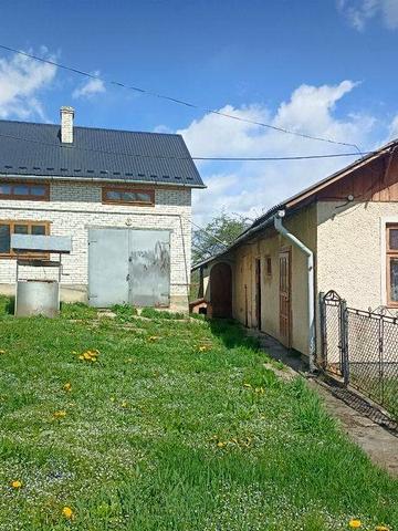 Будинок в передмісті Долини (Новичка)
