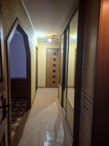 Гайсин. Продається 3-кімнатна квартира в центрі міста, вул. Центральна, 109А