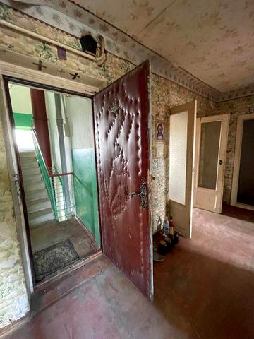 Продам 2 км квартиру