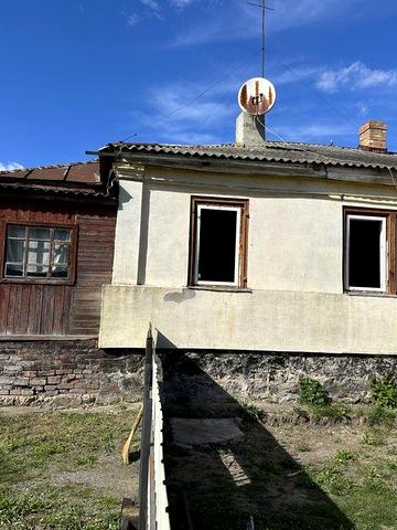 Частина будинку, квартира 2 кімнатна, будинок в центрі.