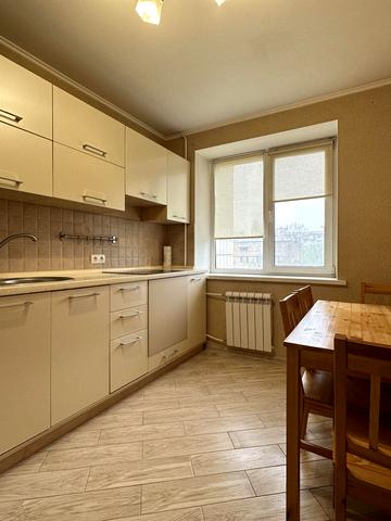 Леся Курбаса просп., 3-Г
