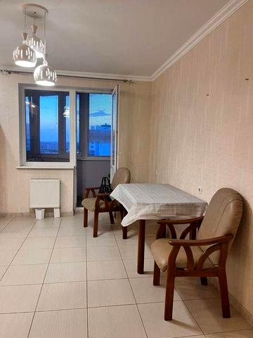 Видова 1-к квартира 53м² на Митниці • 16 поверх • Від власника