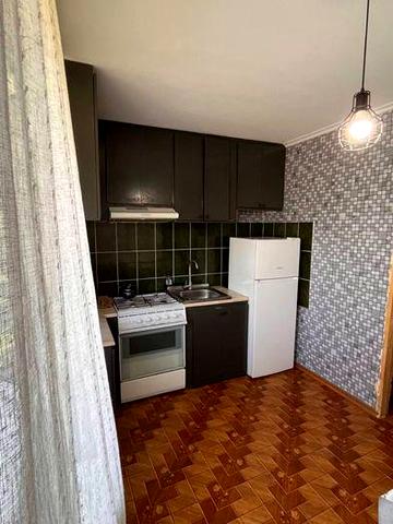 Продам квартиру в смт Сахновщина