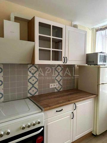 Продаж квартири Шевченківський район поряд метро Лукянівська