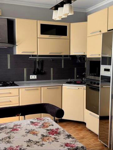 Продаж 3 кім. квартири