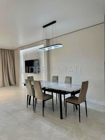 Оренда 3-кімн. таунхауса, 140 м² в New Village