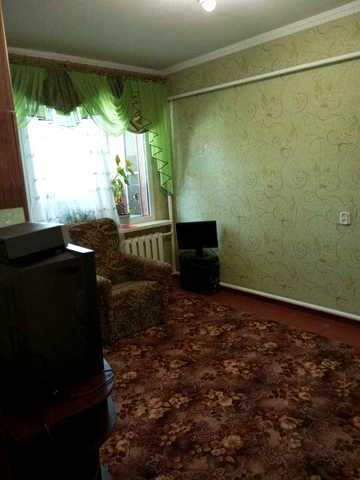 Продам 3-х кімнатну квартиру в Богодухові