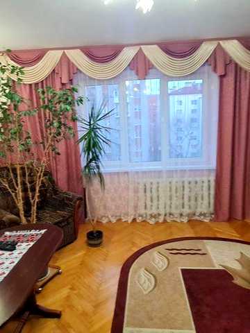 Трьох кімнатна квартира з ремонтом і меблями в. Шевченка