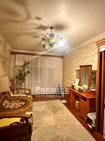 Продаж 3к Квартира Владислава Бувалкіна (Генерала Бочарова) вулиця