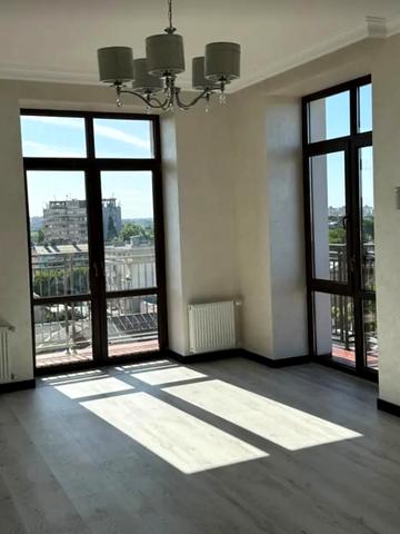 Продаж,  Квартира,  3 комнаты,  106 м²,  ЖК Виндзор дом 1,  Заславского (Бориса Литвака),  Центр,  Одесса