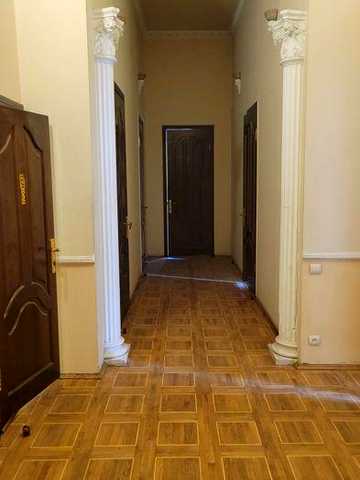 Продам квартиру в центрі Харкова, вул . Сумська, 5 кімнат