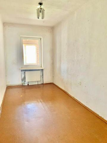 *3-кімнатна квартира в центрі Здолбунова-2, автономне опалення