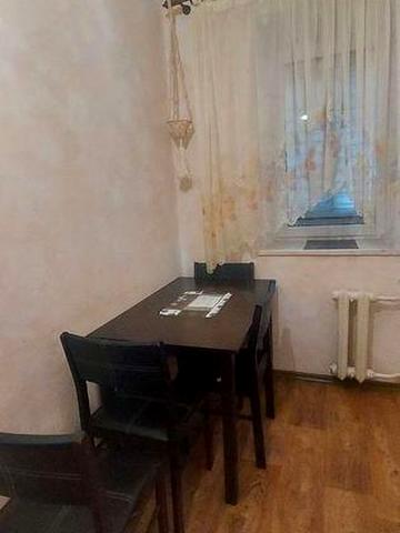 Здам 1 кімнатну квартиру на Лушпи 2 поверх Є все необхідне