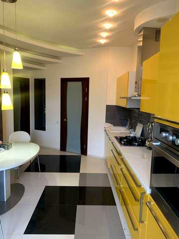 Продажа 3х кв ,общ.150м,цена 135т$торг ЖК Монолит