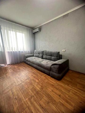 Аренда 1 ком кв, в Металлургическом р-не ( ул Якира )
