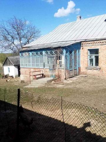 Продається будинок в смт. Цибулів
