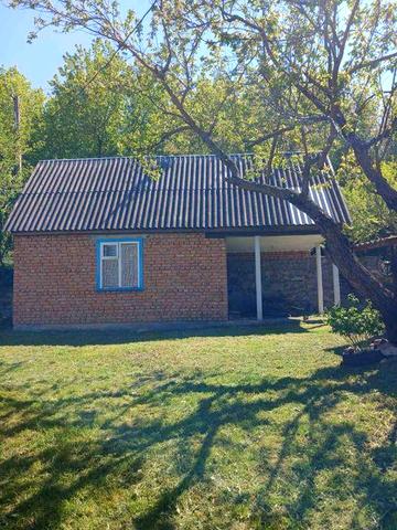 Продам будинок з гарним видом в тихій локації в Білашках