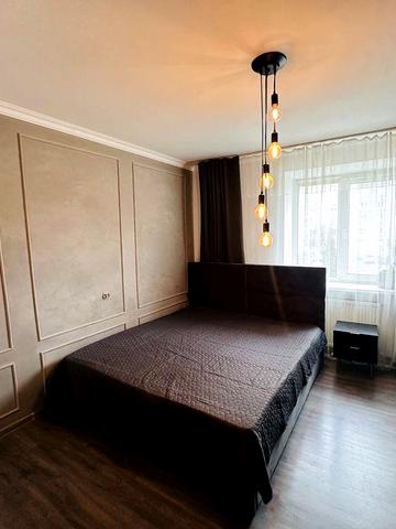 Продам 4-х кімнатну квартиру  Бурштин, обмін можливий на будинок