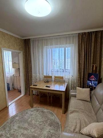 Продаж 3 кімнатноі квартири