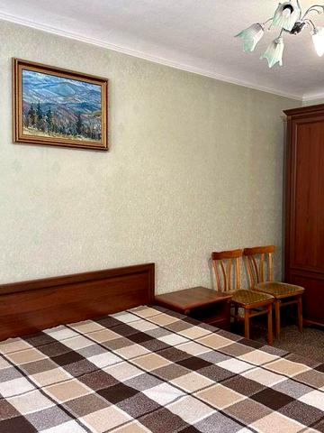 Подол 2 хвилини від метро Тараса Шевченка, Вул. Турівська 4