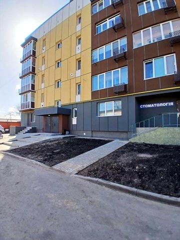 Продаж 2-х кімнатної квартири+ земельна  ділянка.Бородянка.