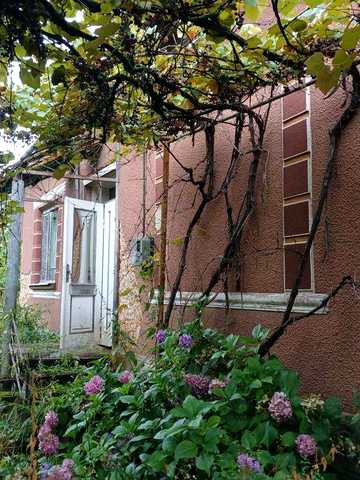 Продається будинок в затишній місцевості - с. Гут Берегівського району неподалік із запланованим будівництвом термального оздоровчогокомплексу