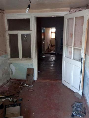 Срочно продам дом в общем дворе город Килия