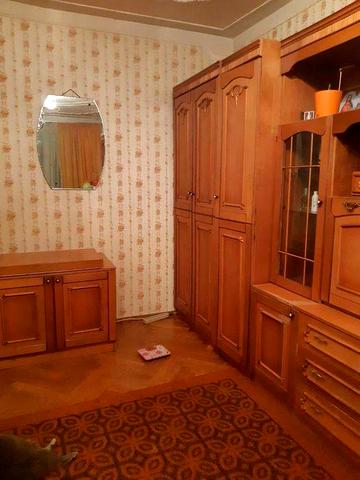 1 кімн 42 м. Виноградар, Свободи, ТЦ Орнамент. Газ 3й поверх.
