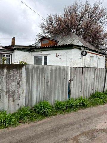 Продаж житлового будинку