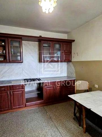 Продам 3 кімнатну квартиру з ремонтом в м. Коцюбинське вул. Паризька