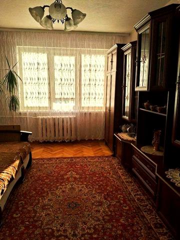 Продам 3-кім квартиру м. Вишневе вул. Святошинська ЦЕНТР, заг. 70 м2