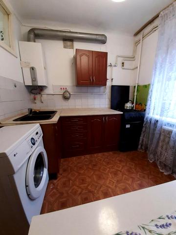 Братів Зерових вул. (Червонопартизанська), 14/18