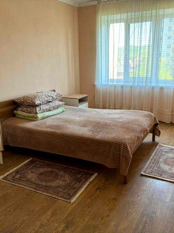 Здам  простору 1-кімнатну квартиру у Солотвино Тячівський район