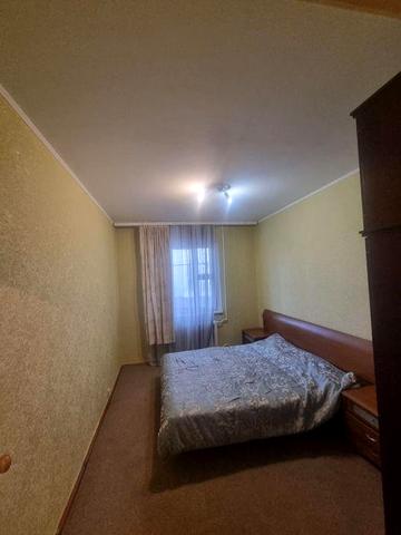 Продам 2-кім Троєщина Радунська  22/9 Газ 4 пов.